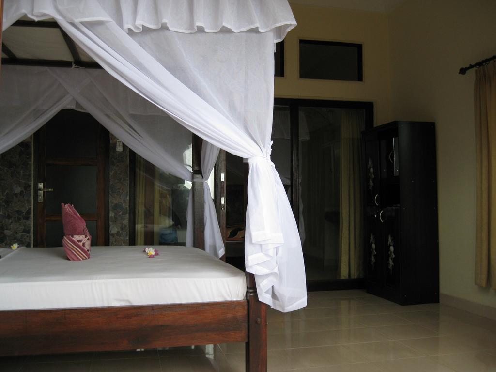 Bukit Indah Homestay Amed Chambre photo